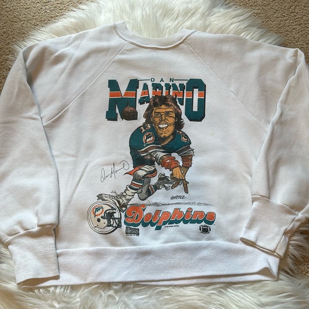 RARE 🔥 VINTAGE Dan Marino Sweatshirt 🐬 🏈